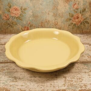 Sunbeam Scallops: GP Gail Pittman Yellow Pie Baking Dish Hospitality Collection